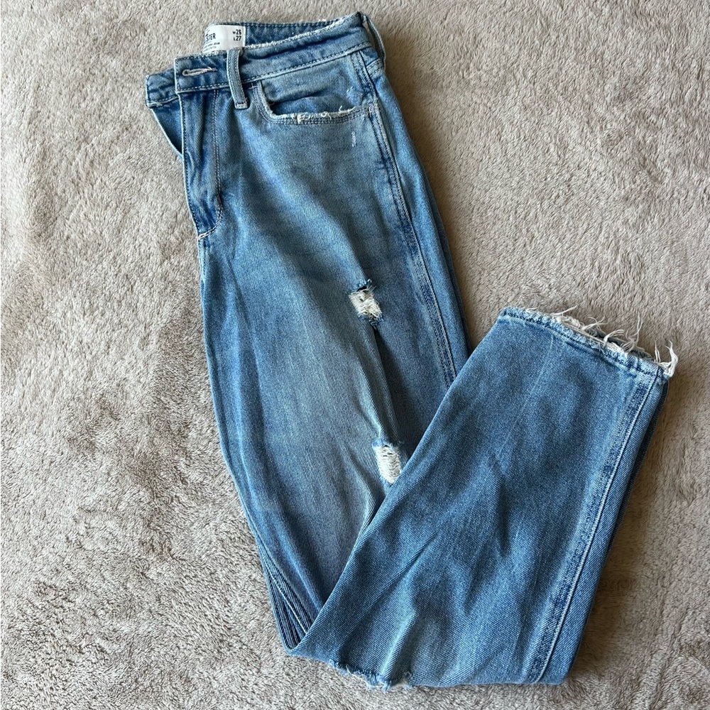 Curvy High Rise Mom Jeans - Picture 4 of 5